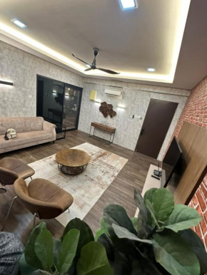 Casa Kayangan Meru 3BR LUXE -by Goswell